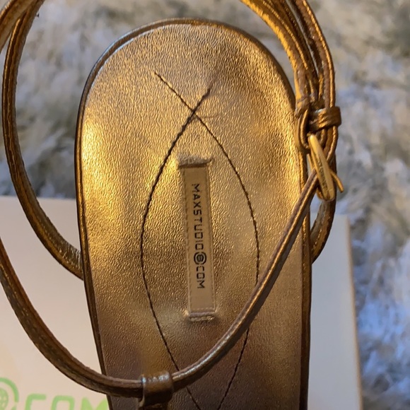 Max Studios Strappy Shoes - Picture 11 of 13